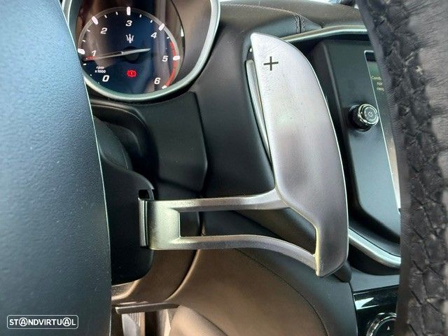 Maserati Ghibli 3.0 V6 - 24