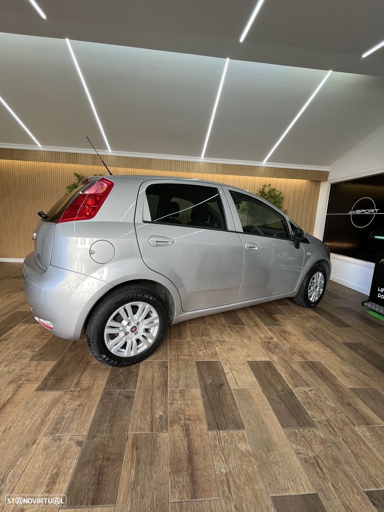 Fiat Punto 1.2 Lounge S&S - 41