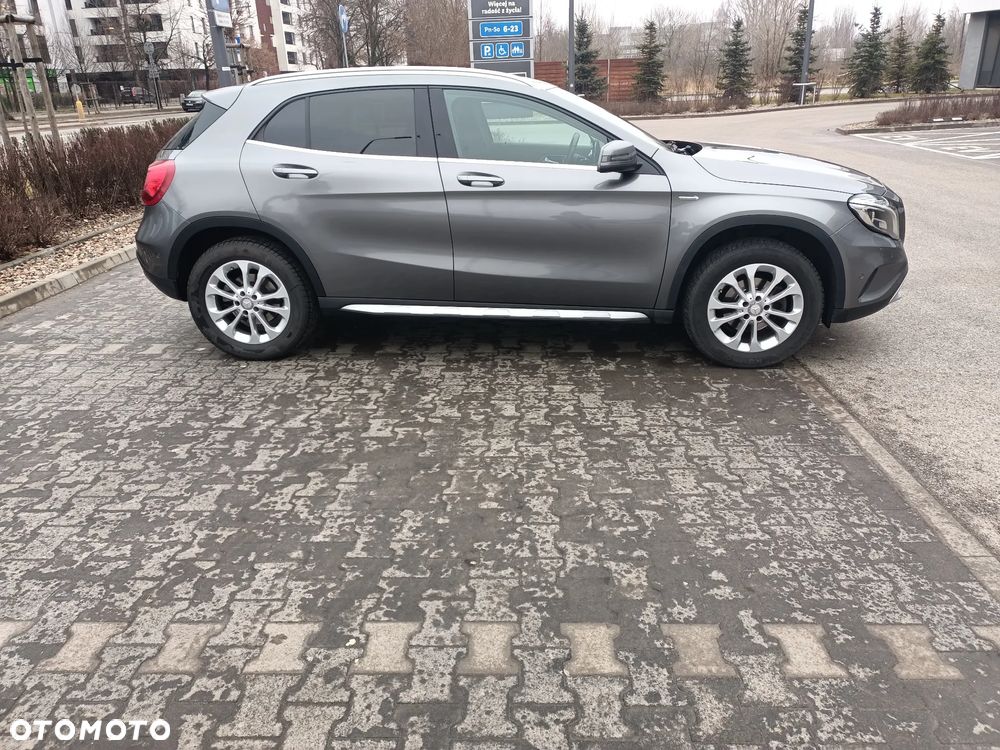 Mercedes-Benz GLA 200 7G-DCT Activity Edition - 7