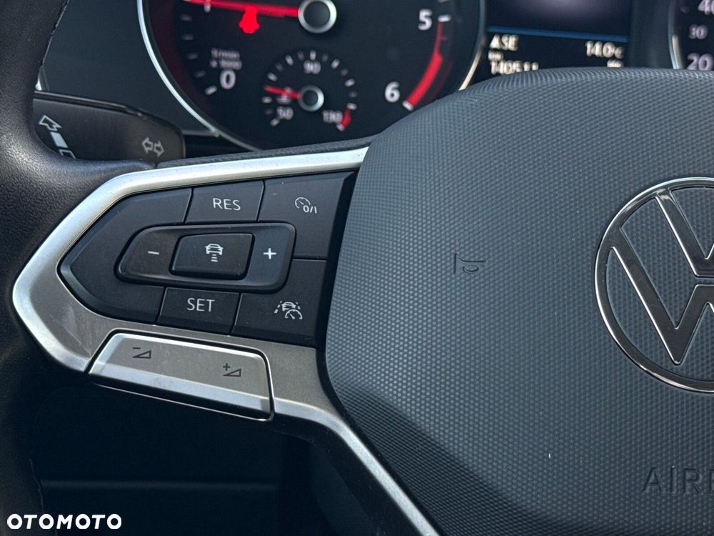 Volkswagen Passat - 18