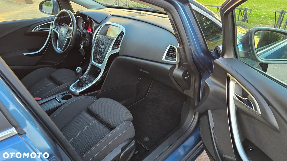 Opel Astra - 11