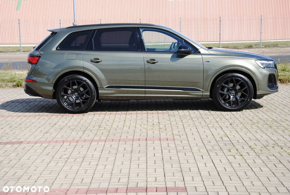 Audi Q7 - 1