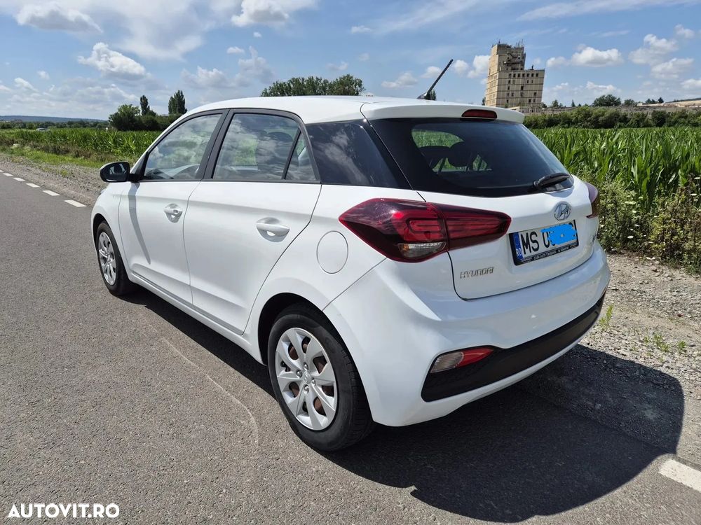 Hyundai i20 1.25 84CP M/T Comfort - 4