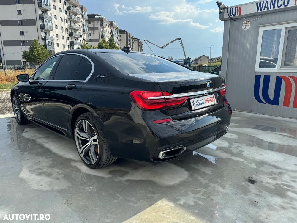 BMW Seria 7 740e iPerformance - 7