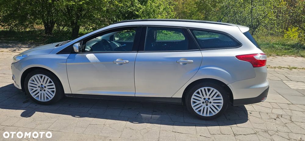 Ford Focus 1.6 TDCi DPF Titanium - 8