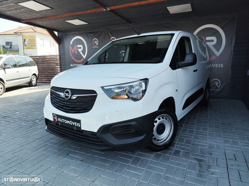Opel Combo Cargo 1.5 CDTi Essenta 3 Lug 102 Cv 5 Pts - 1