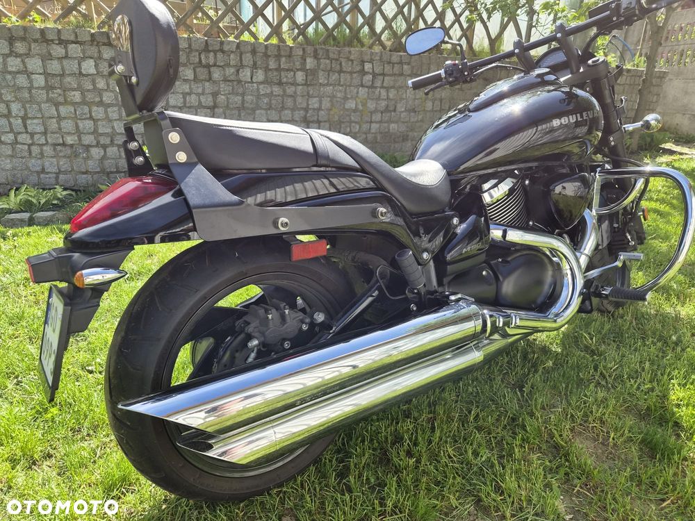 Suzuki Intruder - 6
