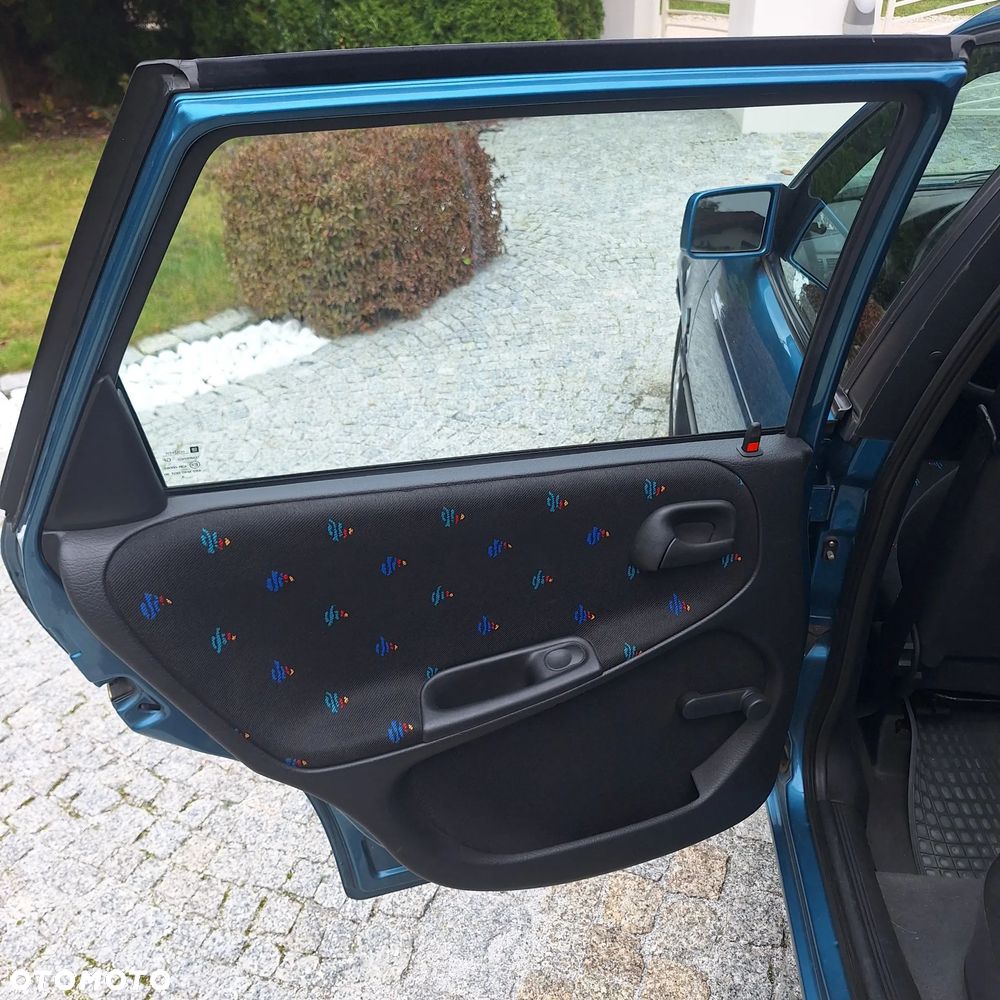 Opel Astra - 10
