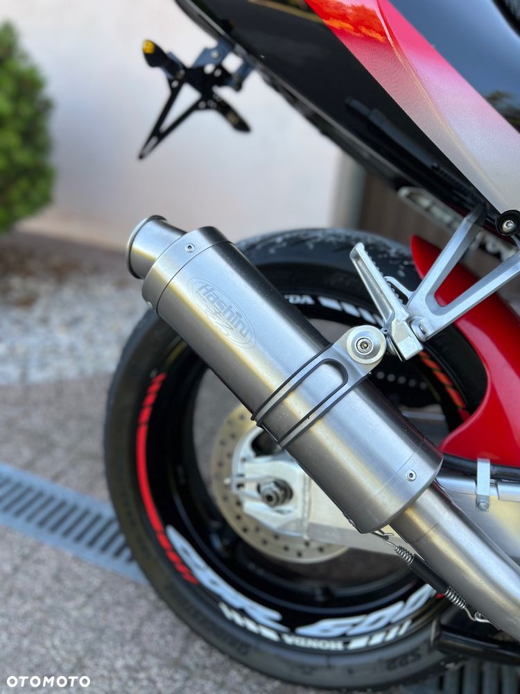 Honda CBR - 13