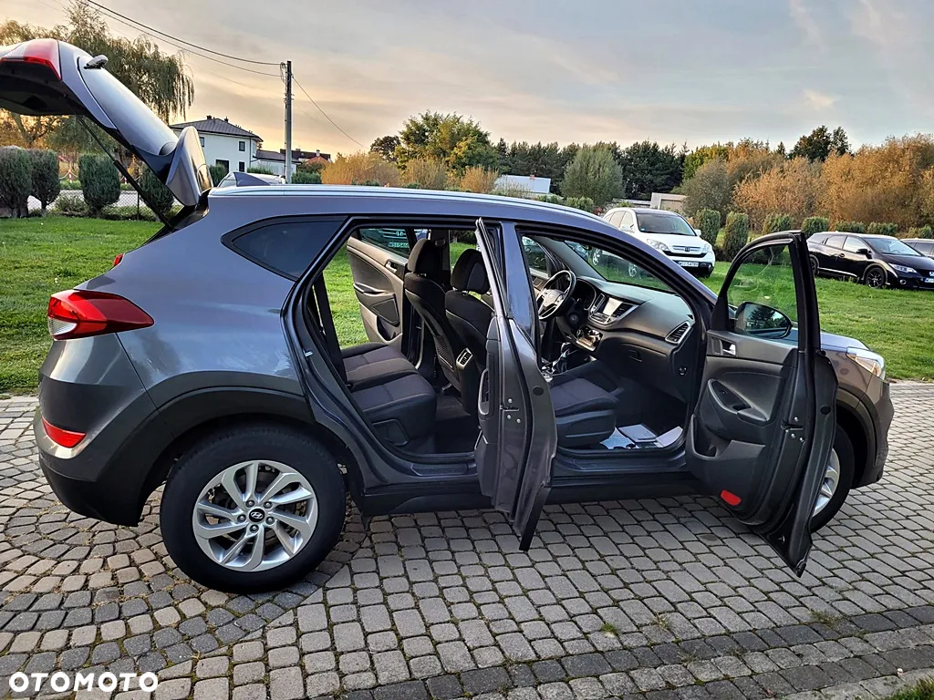 Hyundai Tucson blue 1.7 CRDi 2WD Style - 11