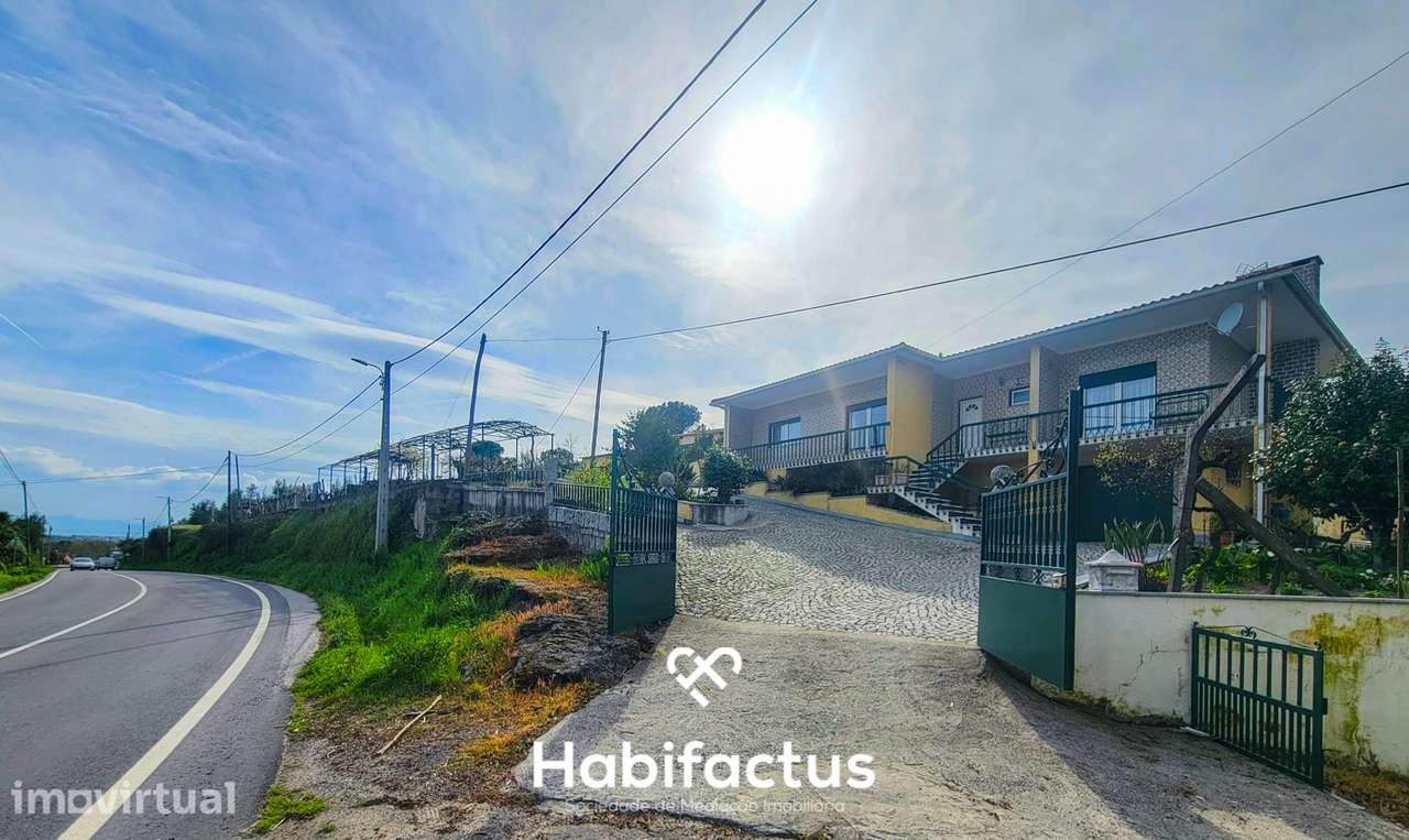 Moradia Isolada T3+2 inserida num Terreno Produtivo de 5.579 m2, á ven - Grande imagem: 2/60