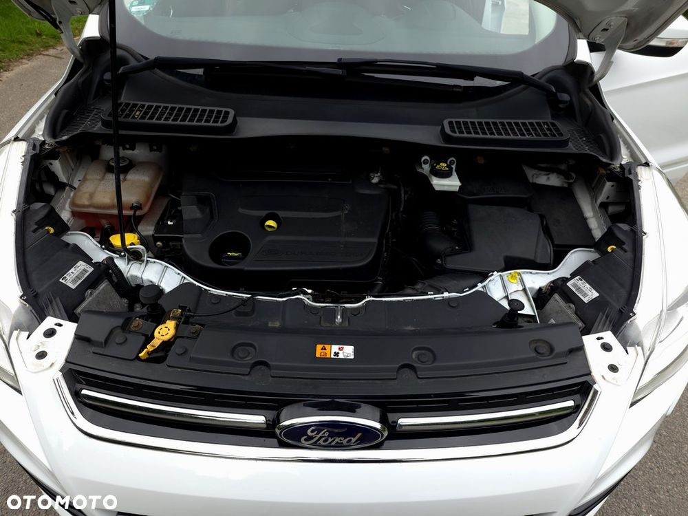 Ford Kuga 2.0 TDCi FWD Titanium - 36