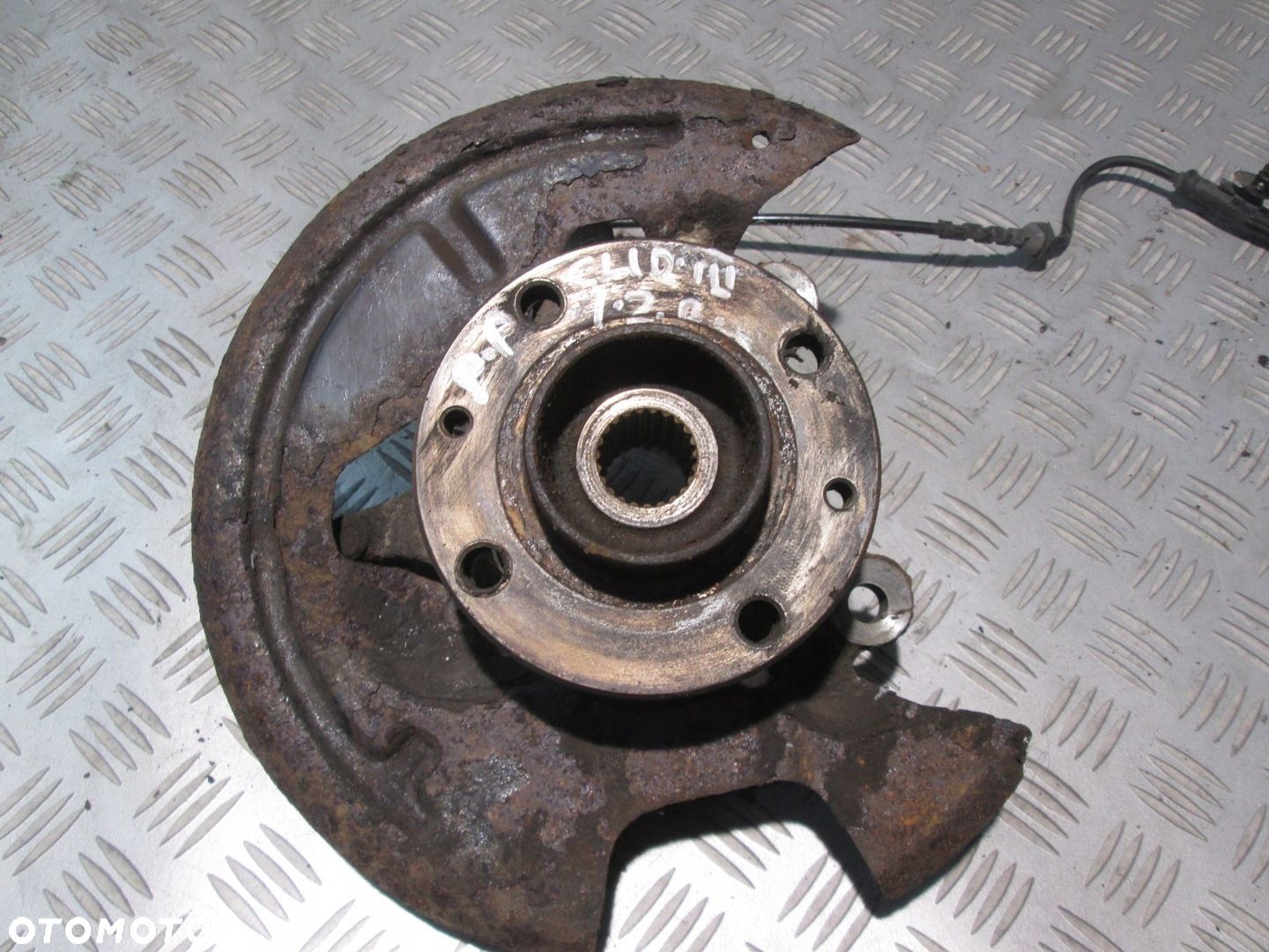 ZWROTNICA PIASTA PRZEDNIA PRAWA RENAULT CLIO III 1.2 16V - 1