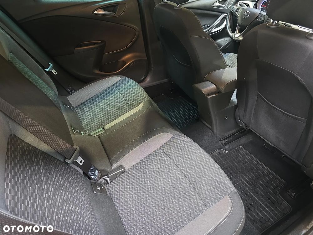 Opel Astra 1.2 T GS S&S - 27