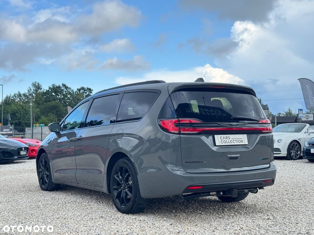 Chrysler Pacifica - 7