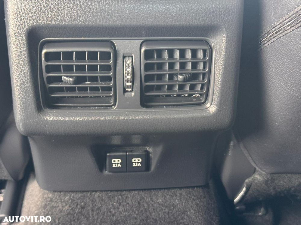Toyota Camry 2.5 Exclusive - 23