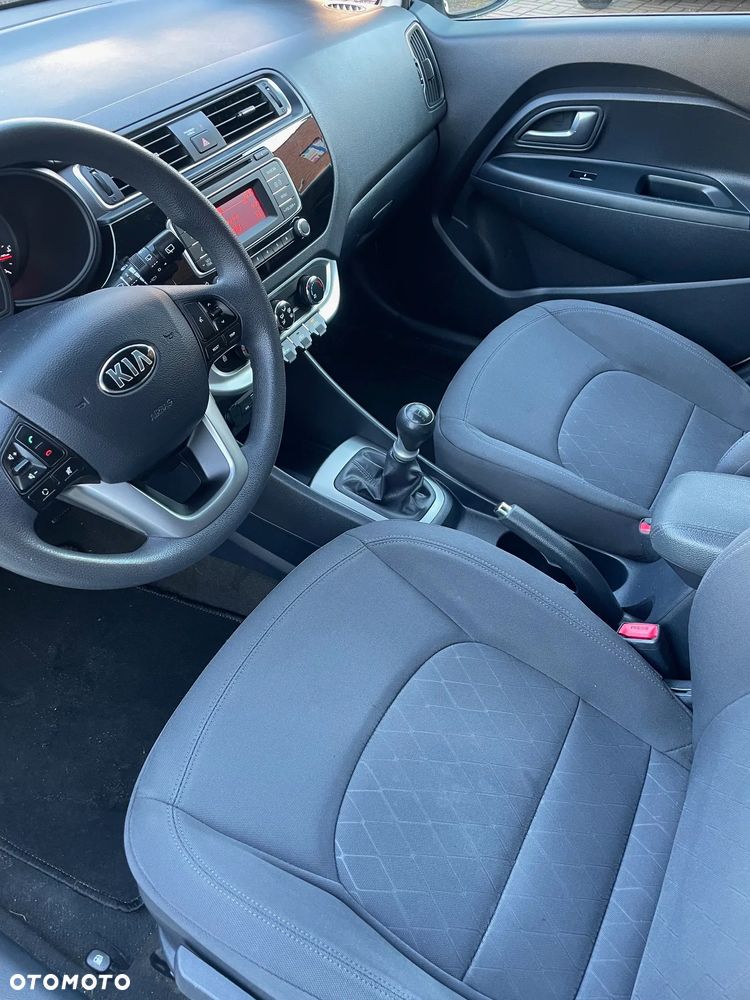 Kia Rio 1.2 Edition 7 - 9