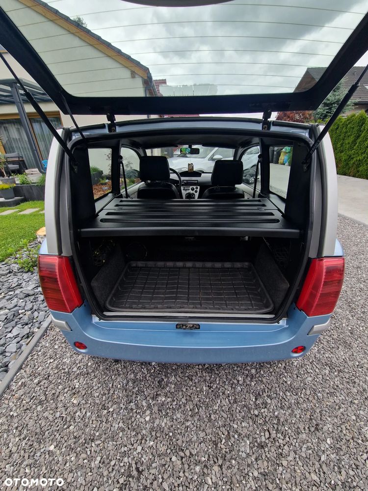 Microcar MC - 12