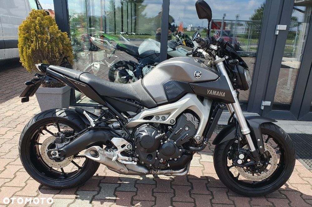 Yamaha MT - 1