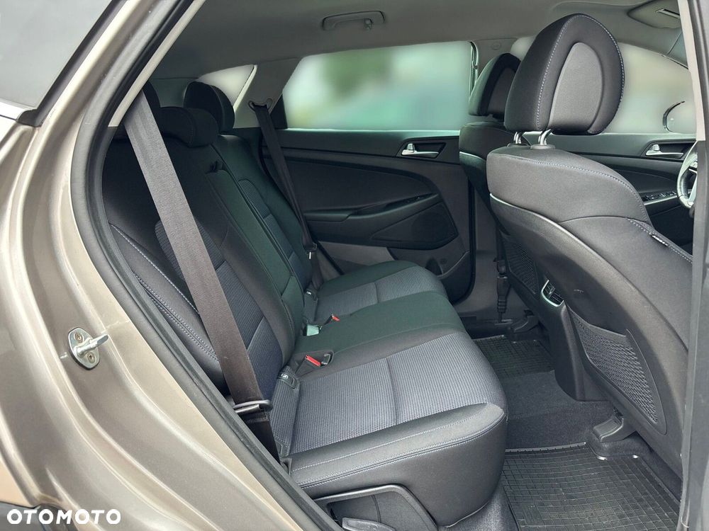 Hyundai Tucson 1.6 GDI BlueDrive Style 2WD - 30