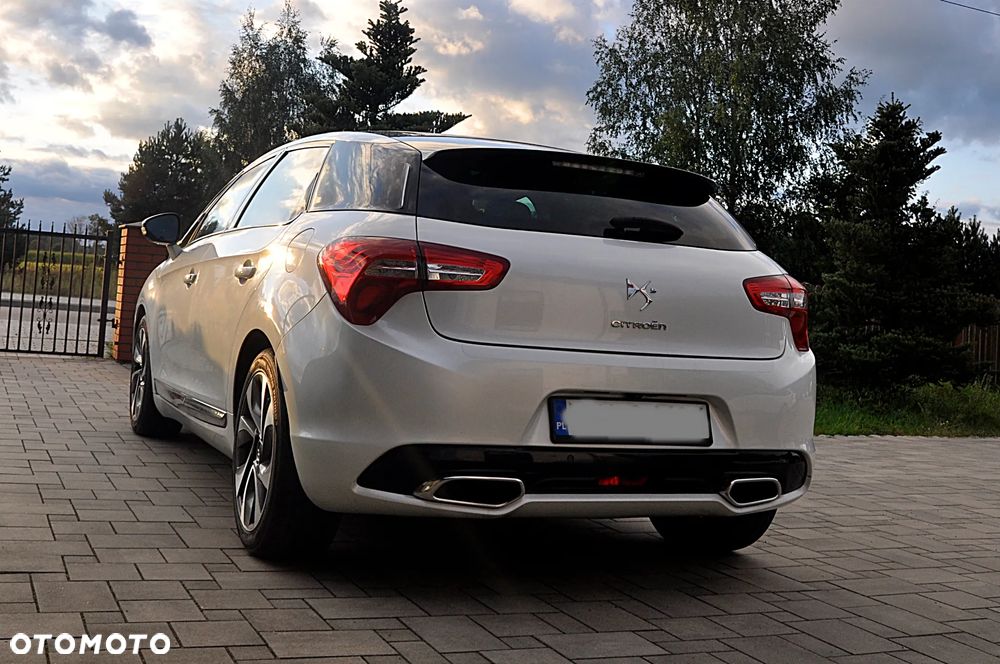 Citroën DS5 1.6 THP SportChic - 2