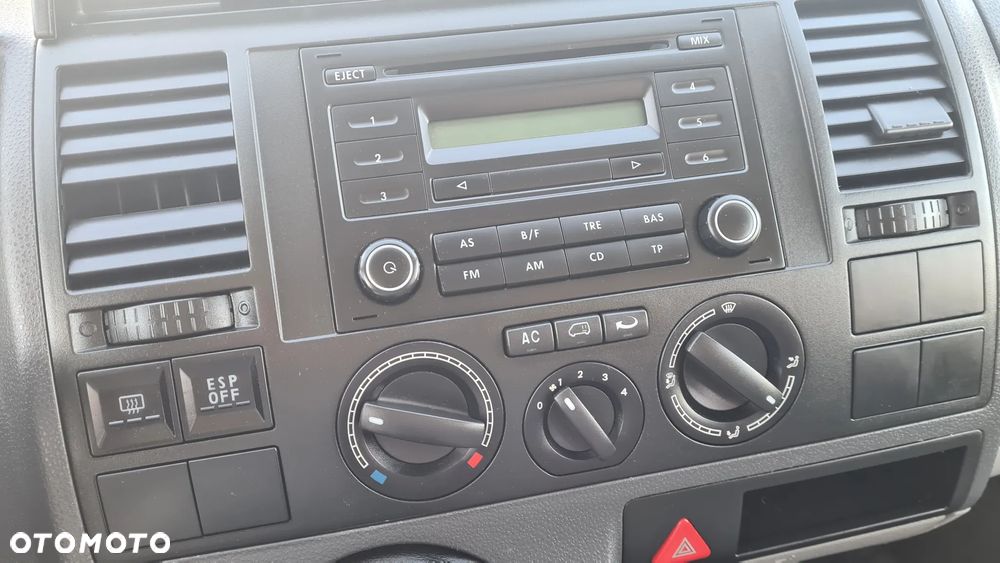 Volkswagen Caravelle - 20