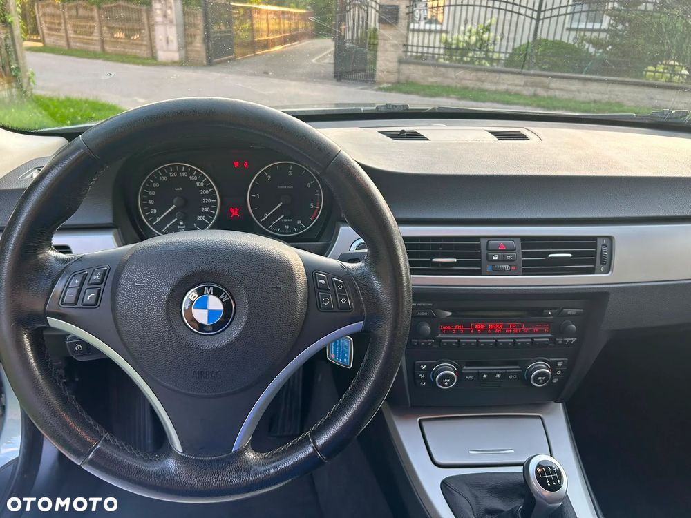BMW Seria 3 320d - 12