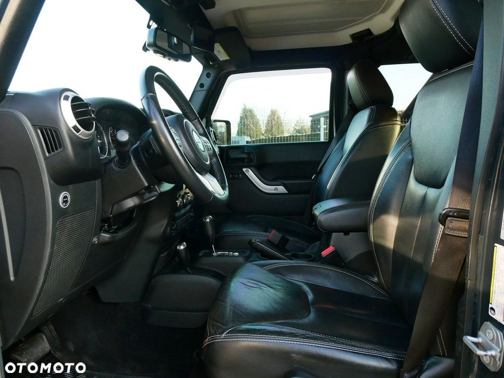 Jeep Wrangler 3.6 Unlim X - 12