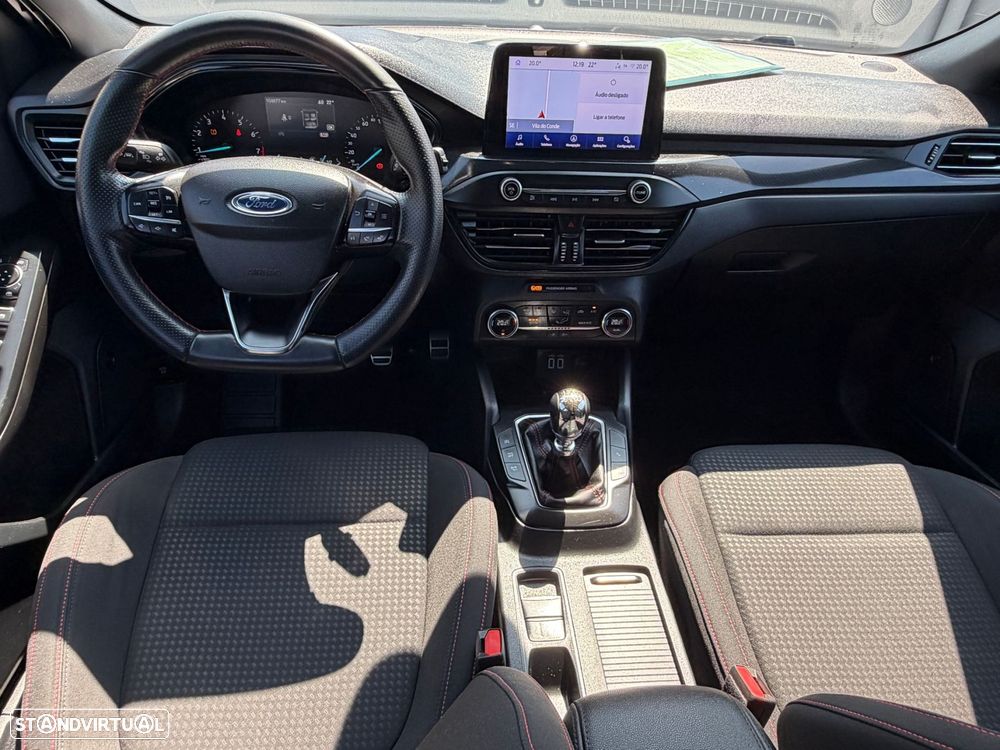 Ford Focus SW 1.0 EcoBoost MHEV ST-Line - 9