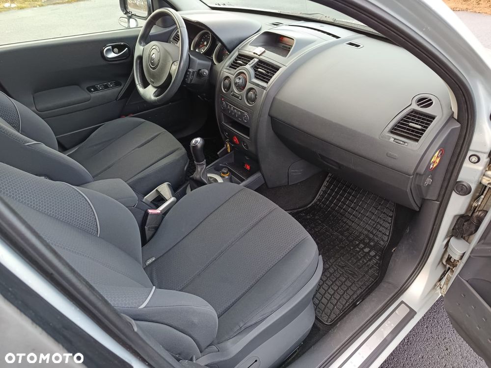 Renault Megane 1.4 Confort Privilege - 6