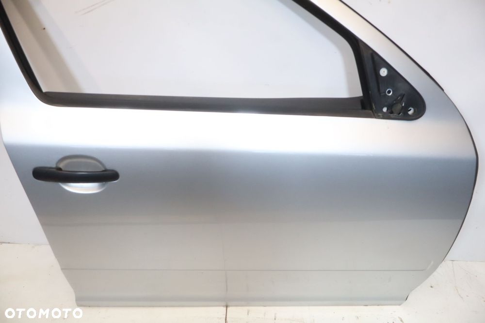 drzwi prawy przód - 9