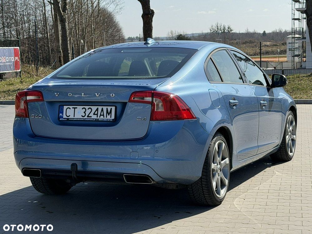 Volvo S60 D4 Kinetic - 11
