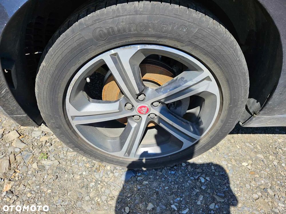 Jaguar F-Pace 2.0 i4D AWD R-Sport - 22