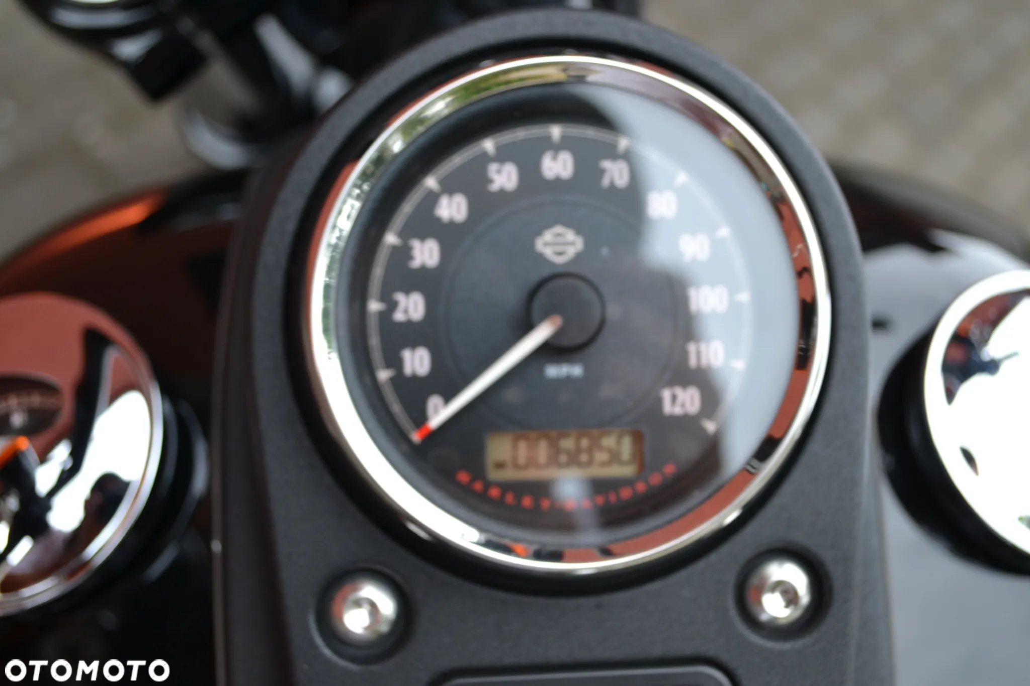 Harley-Davidson Dyna Street Bob - 3