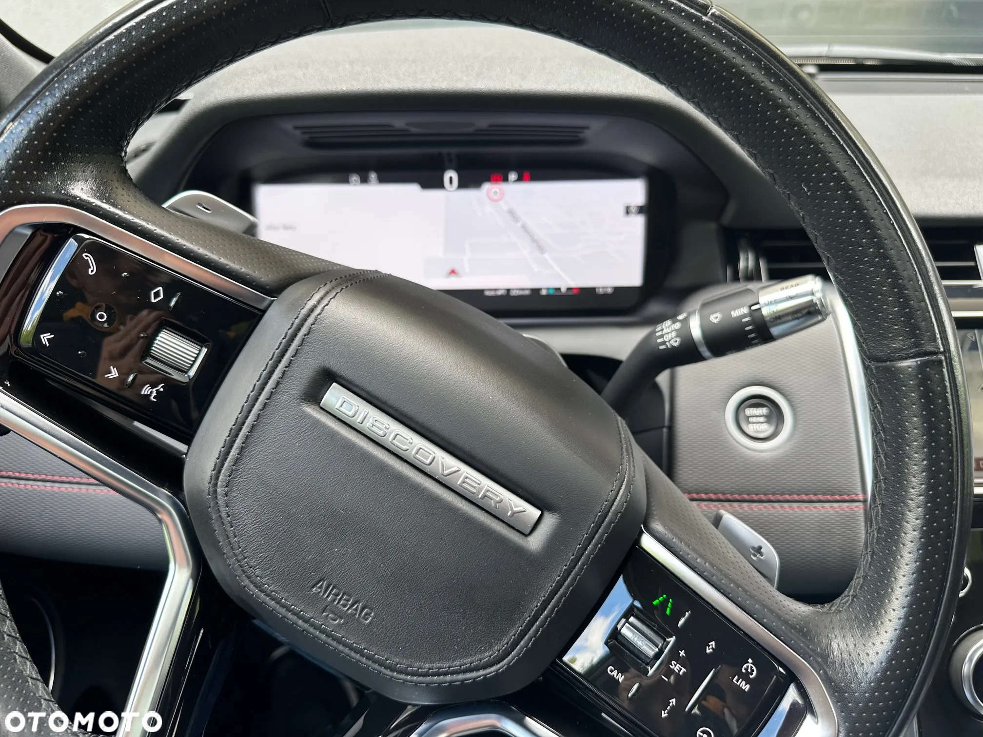 Land Rover Discovery Sport - 36