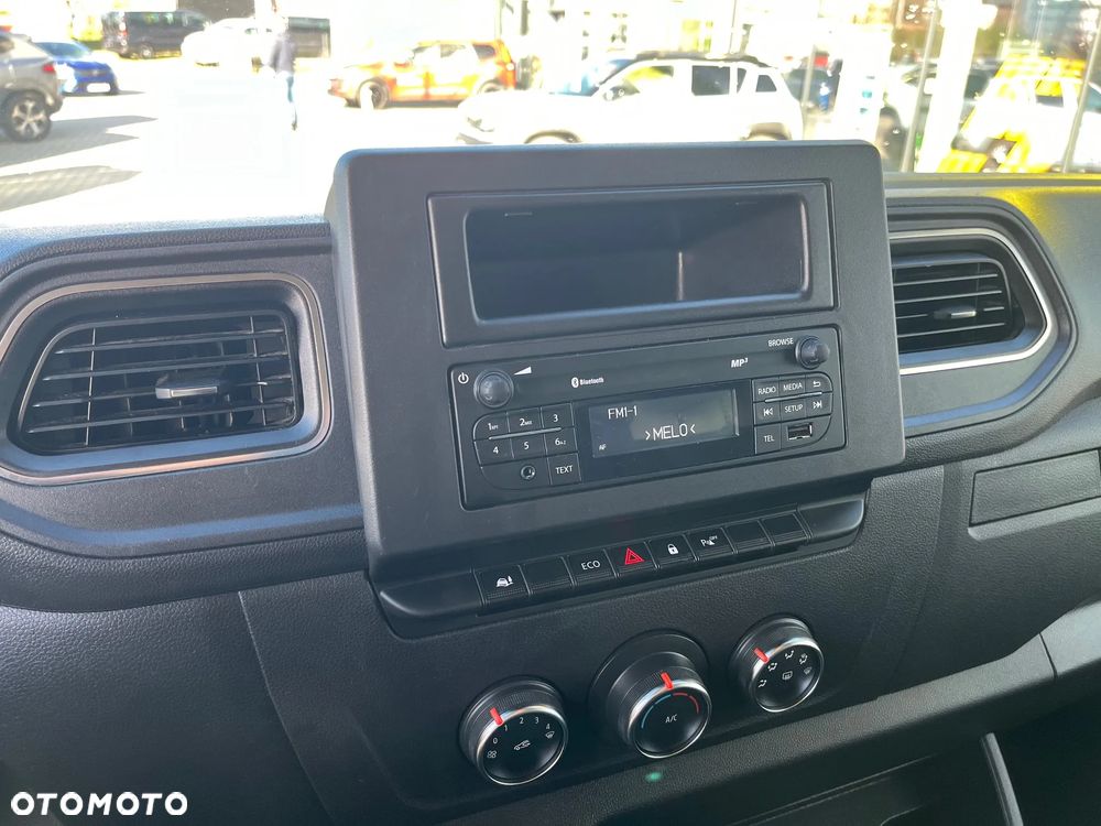 Renault Master Furgon L3H2 180 KM - 14