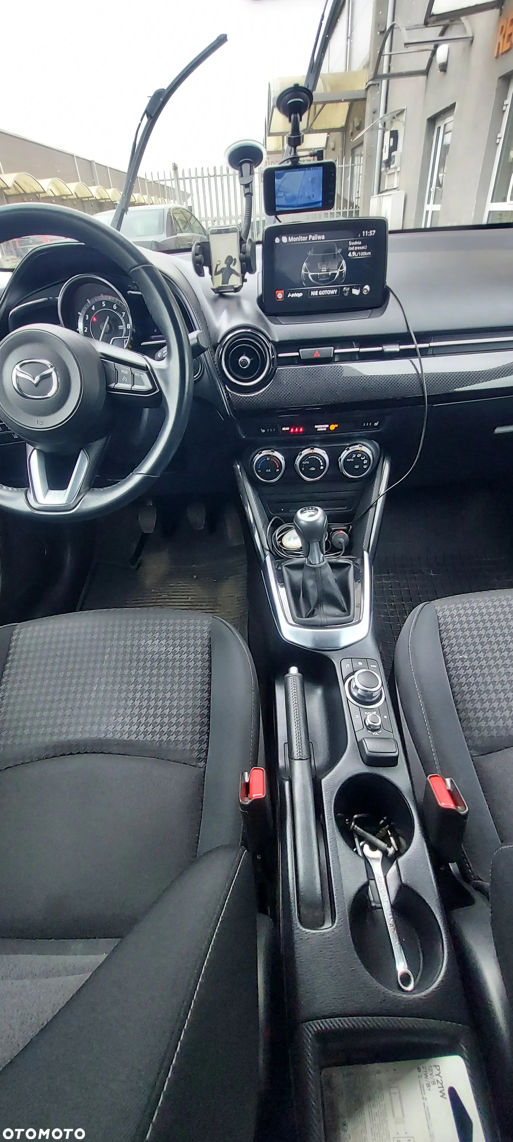 Mazda 2 SKYACTIV-G 90 Center-Line - 18