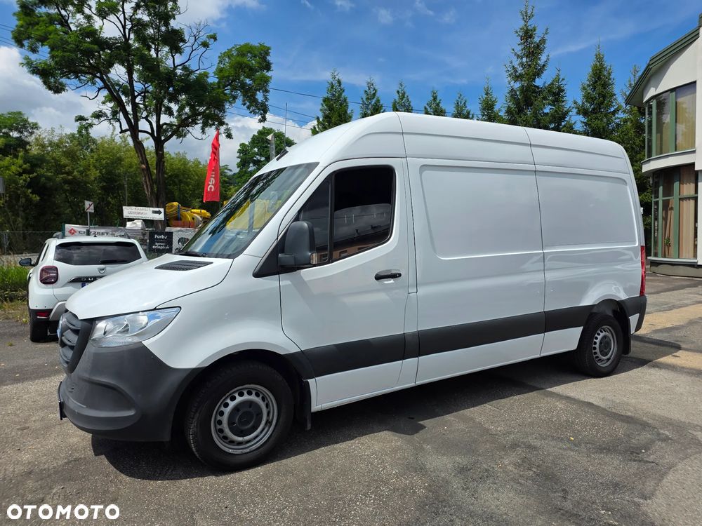 Mercedes-Benz Sprinter 215 automat rok 2022 klima webasto średni kamera tempomat