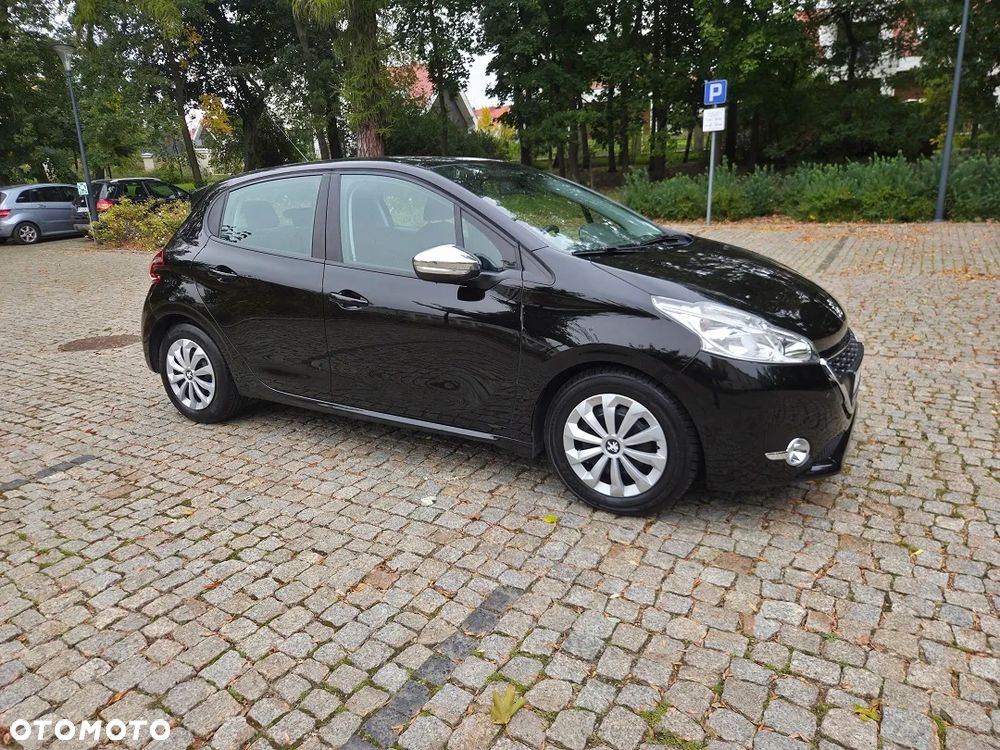 Peugeot 208 1.6 e-HDi Allure STT - 4
