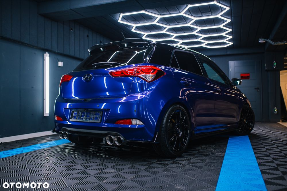 Hyundai i20 1.2 Fresh - 20