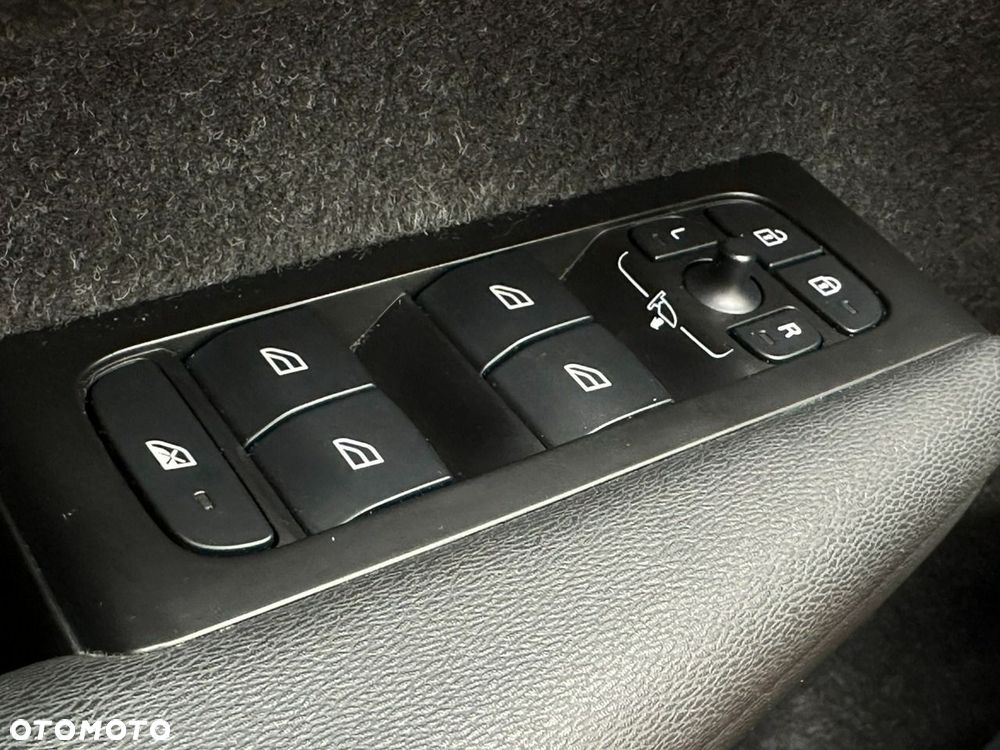 Volvo XC 40 - 37