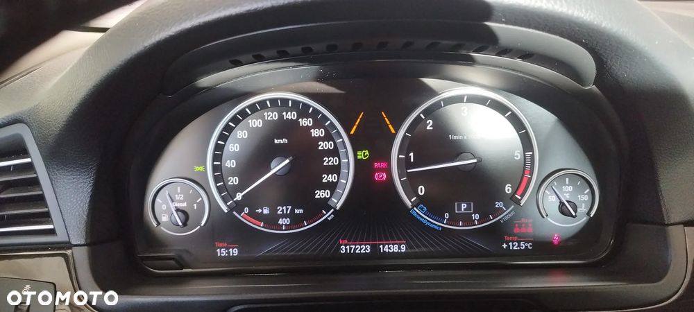 BMW Seria 5 530d xDrive Sport-Aut - 30