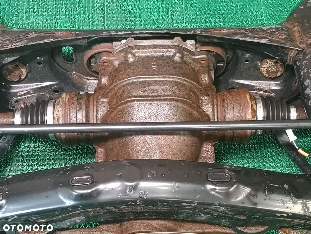LEXUS IS 2.5h 13-16r Zawieszenie Belka Tył Kompletne - 8