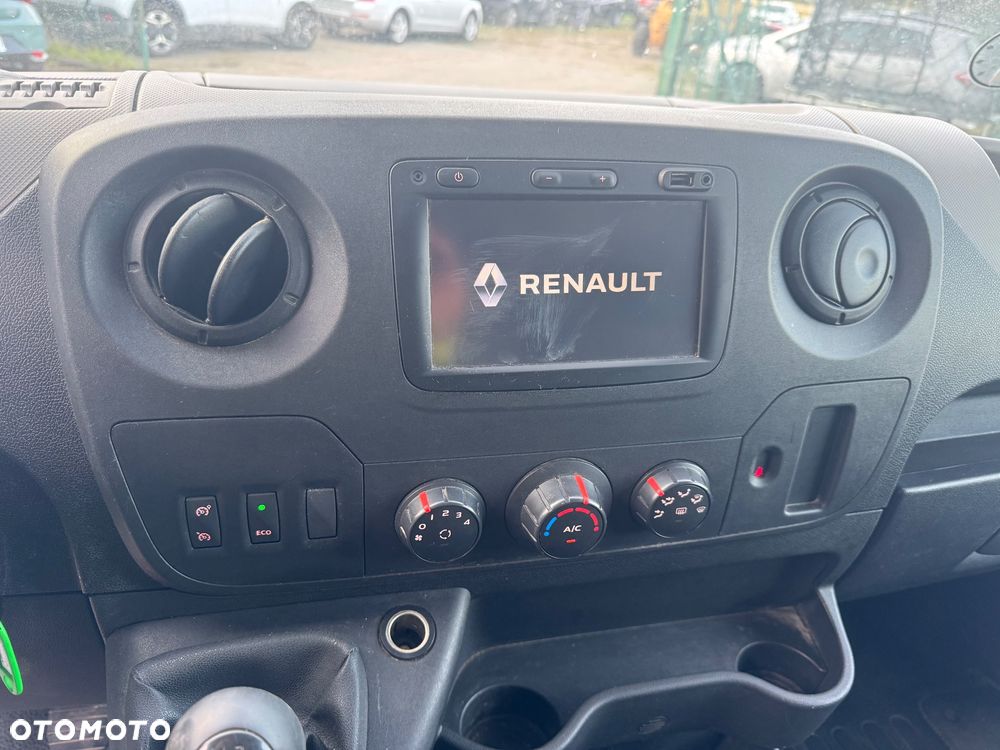 Renault Master - 22