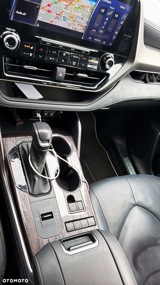 Toyota Highlander 2.5 Hybrid Prestige - 11