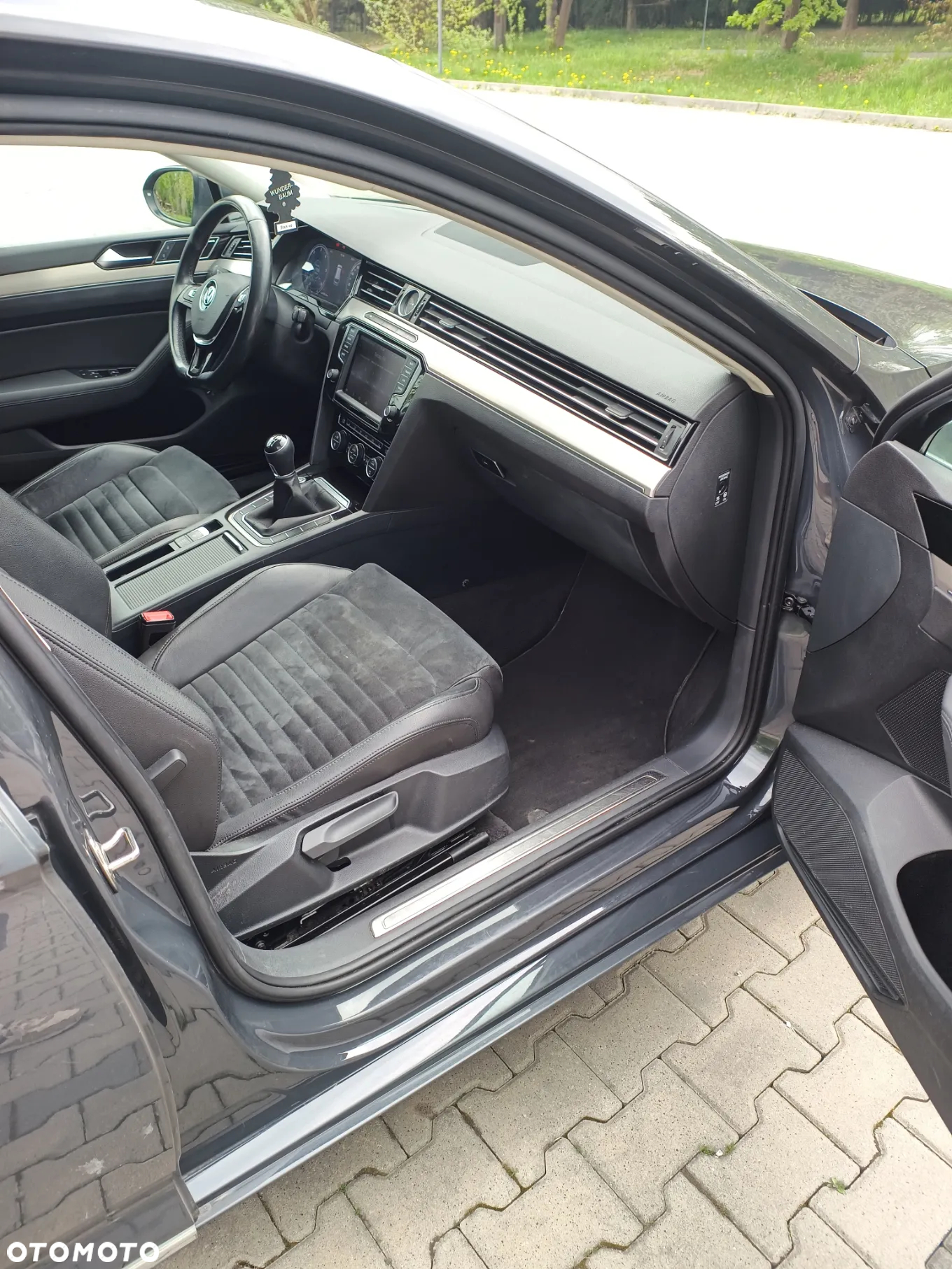Volkswagen Passat - 5