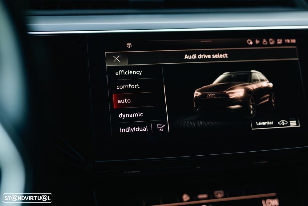 Audi e-tron 50 quattro S line - 54