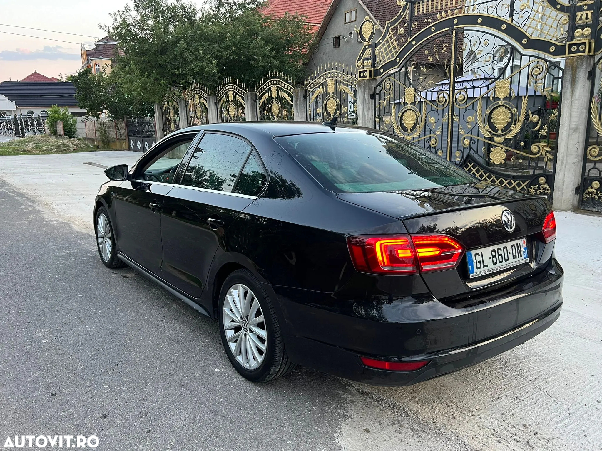 Volkswagen Jetta - 7