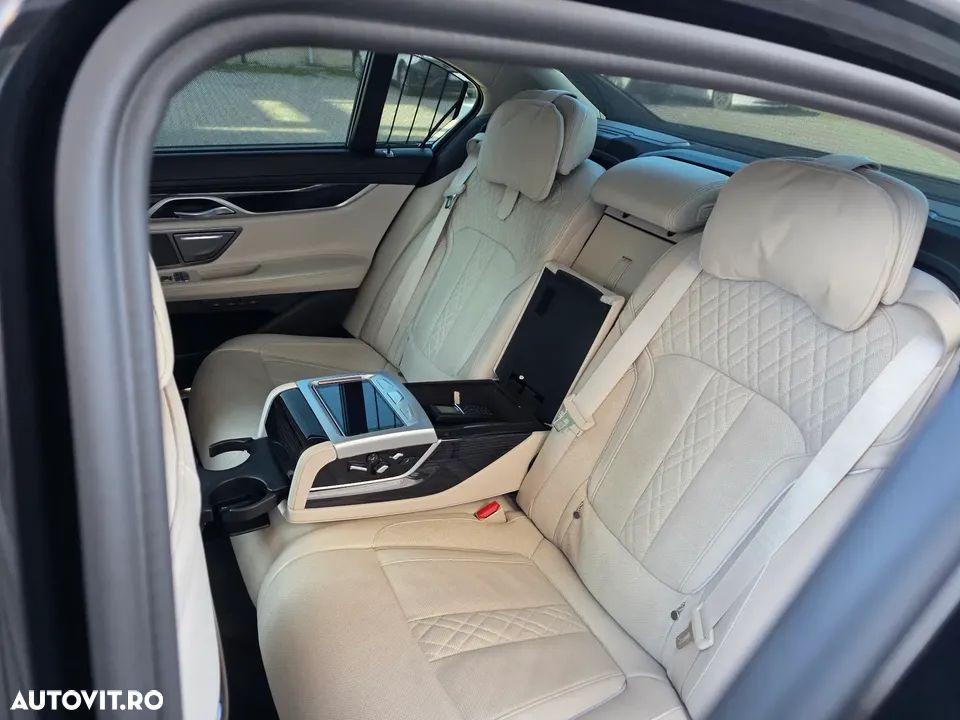 BMW Seria 7 745e AT PHEV - 11
