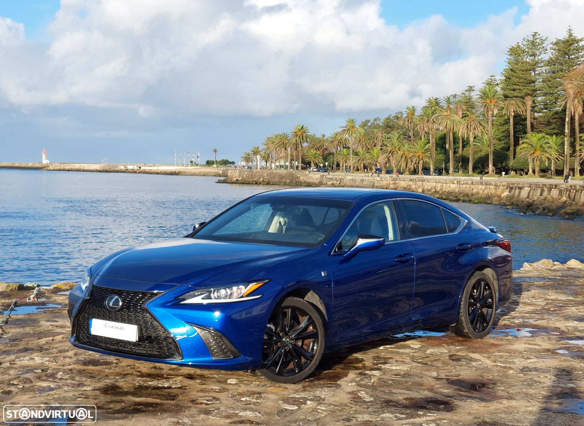 Lexus es-300h Sport - 2